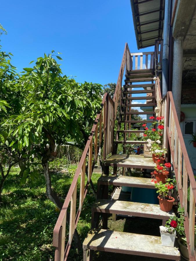 У Риты Sukhumi Exterior foto